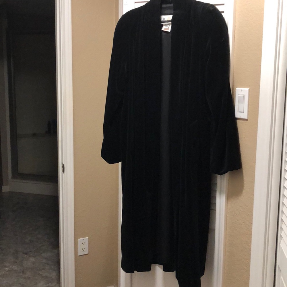 Ladies Size Small After 5 Dress Coat
